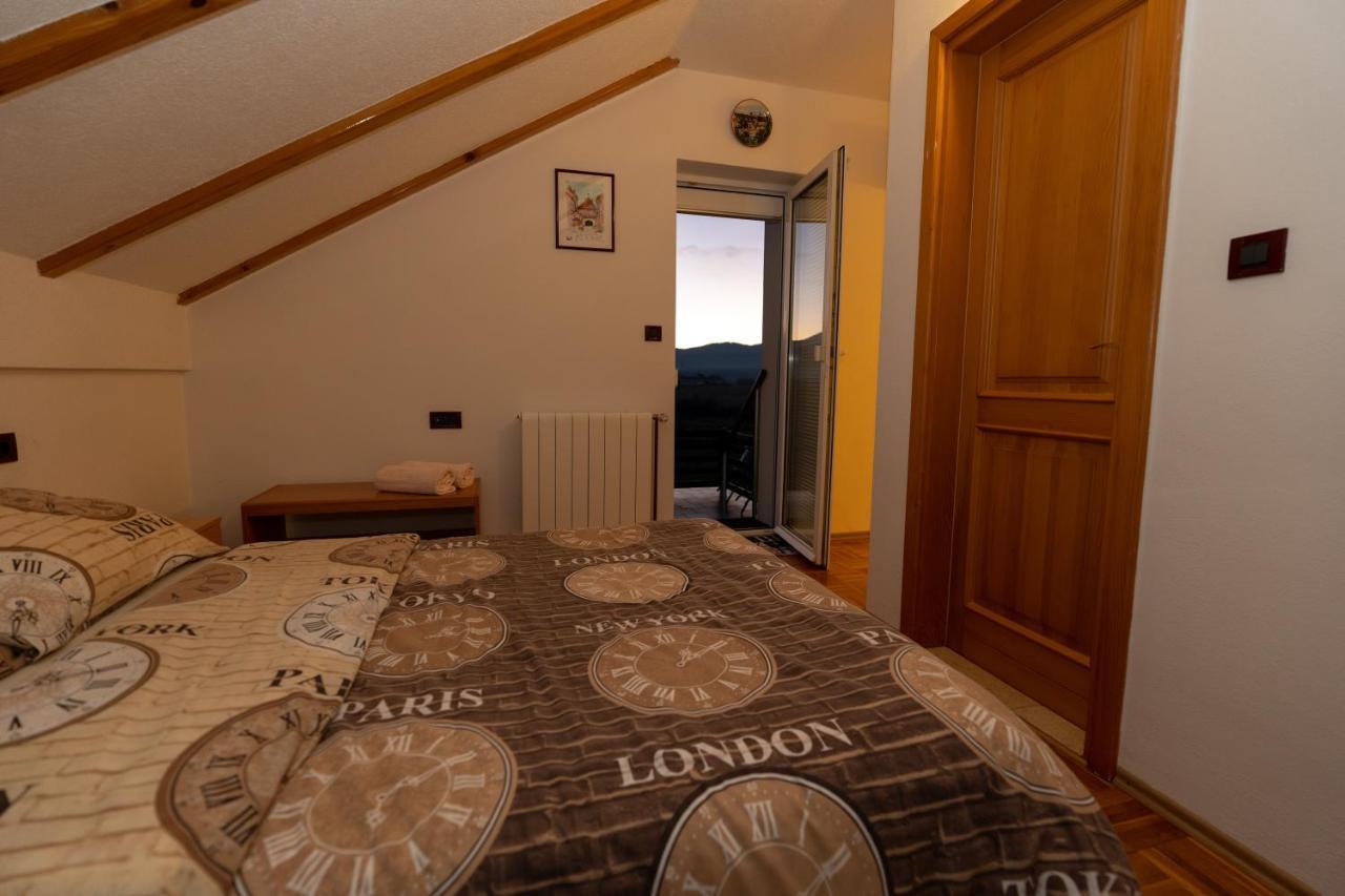 Apartman Miramare Otočac Exterior foto