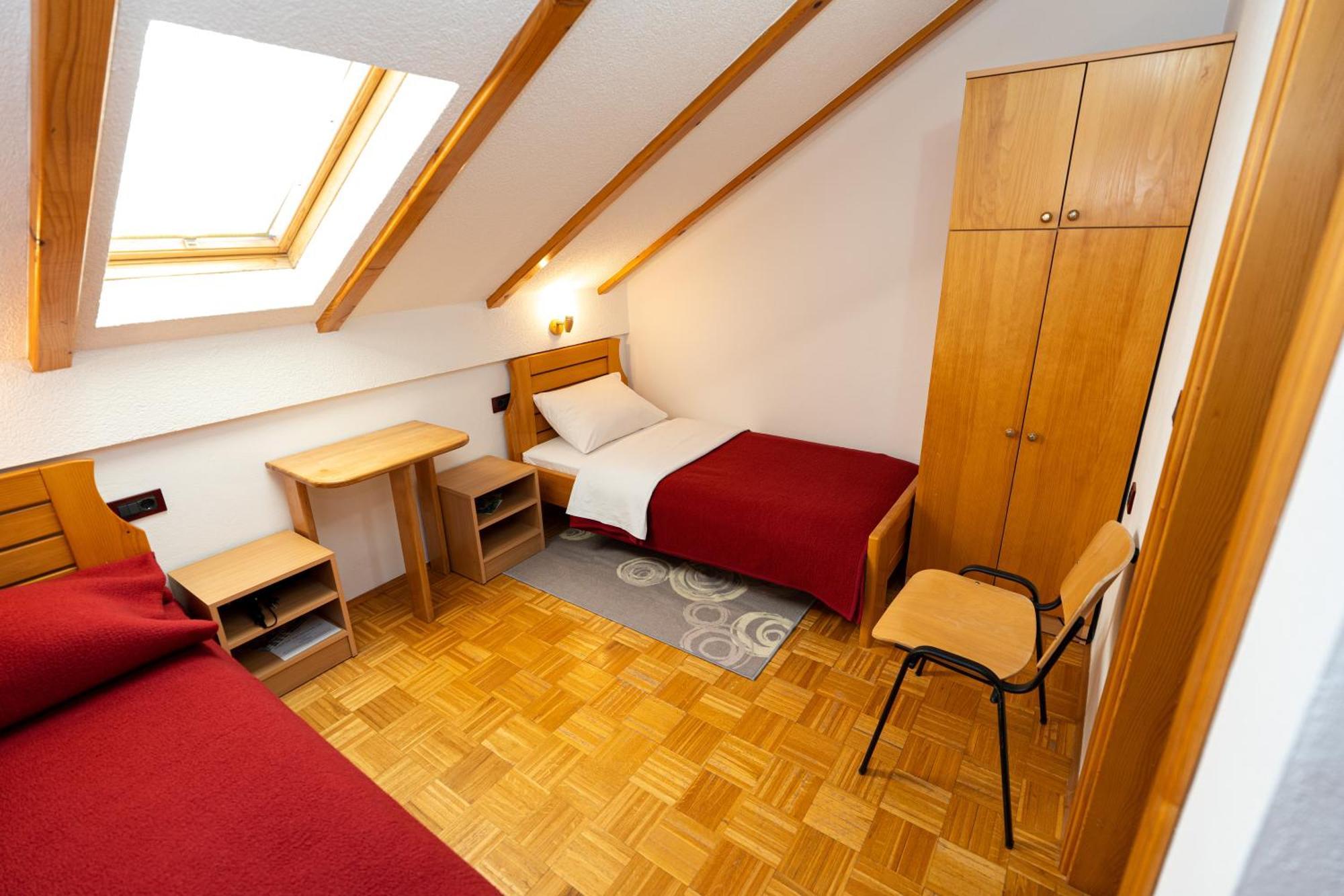 Apartman Miramare Otočac Exterior foto