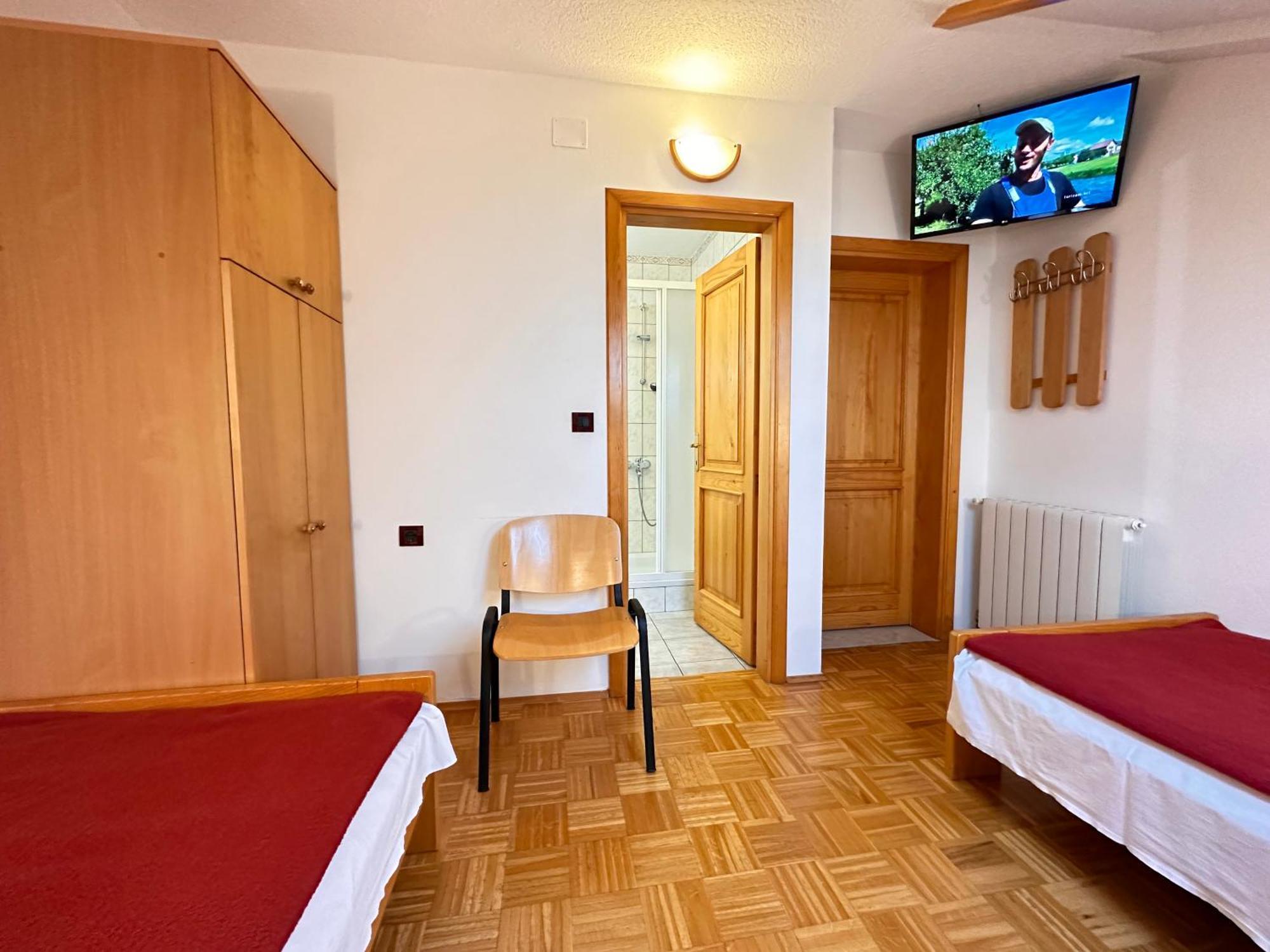 Apartman Miramare Otočac Exterior foto