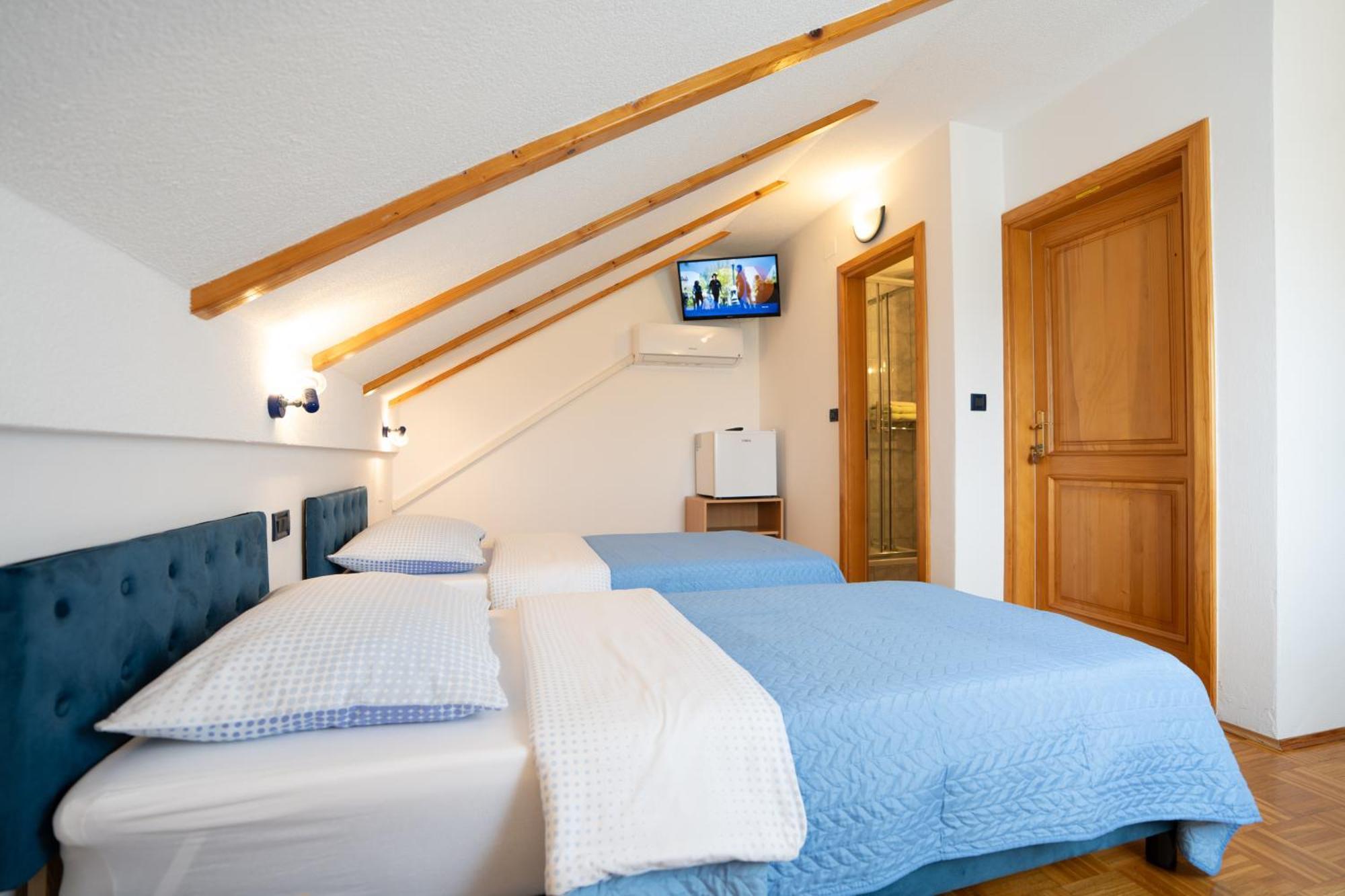 Apartman Miramare Otočac Exterior foto