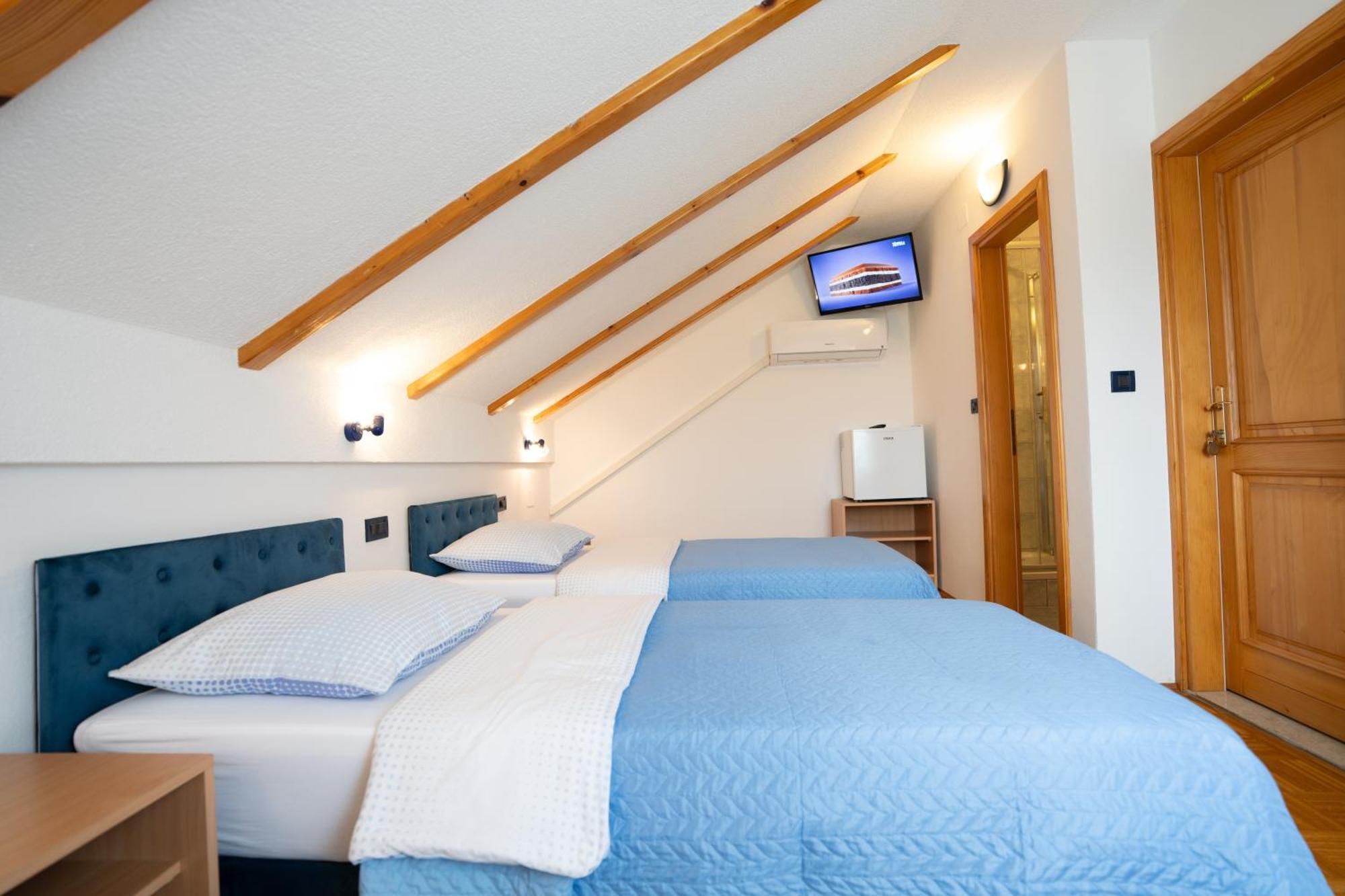 Apartman Miramare Otočac Exterior foto